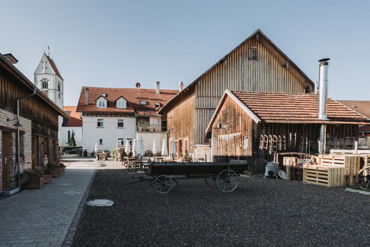 Allgaeuer Genusshotel Und Historischer Dorfgasthof Hirsch Leutkirch im Allgäu Exterior photo